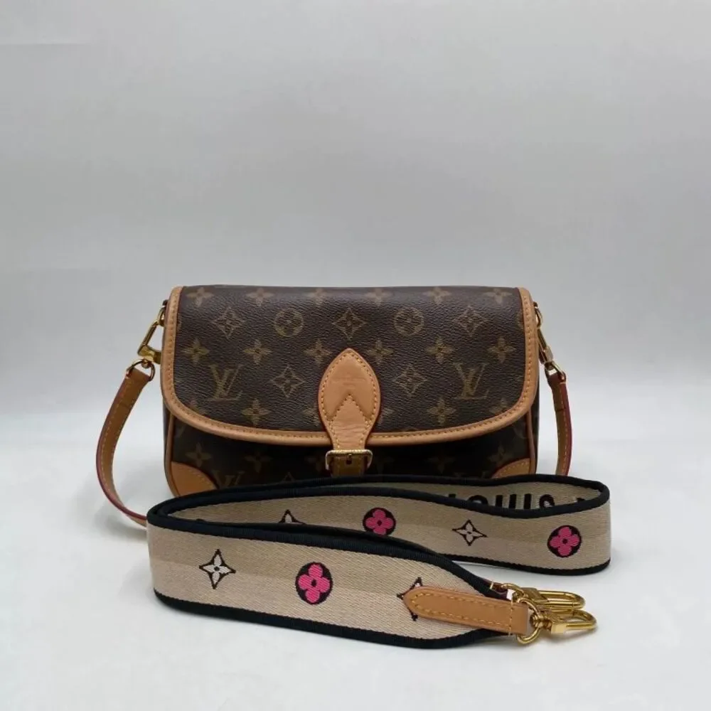 Louis Vuitton Women Pre-Loved Bag Very Good Condition